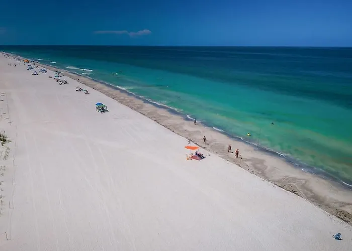 Delores's Dream Beachside Apartment Clearwater Beach