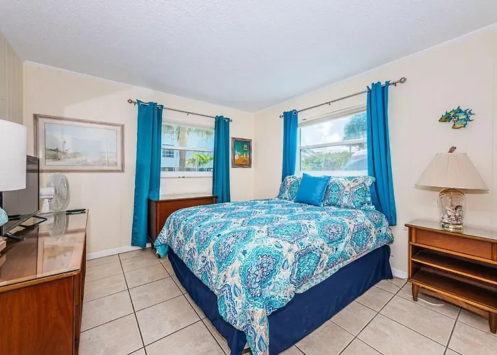Delores's Dream Beachside Apartment Clearwater Beach